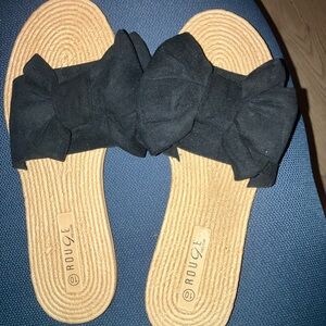 Rouge Helium Black Bow Slide Sandals